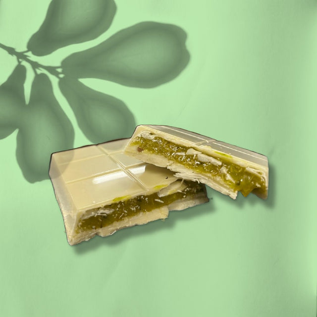 Vegan White Chocolate Pistachio Crunch Bar 200g