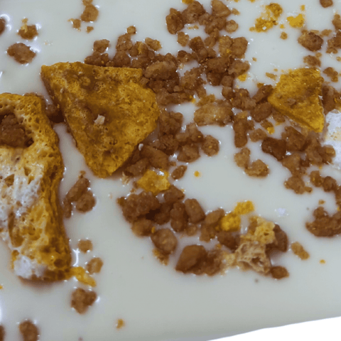 Vegan White Chocolate Bar With Golden Gaytime Crumble 100g - VeganChocolateCompany