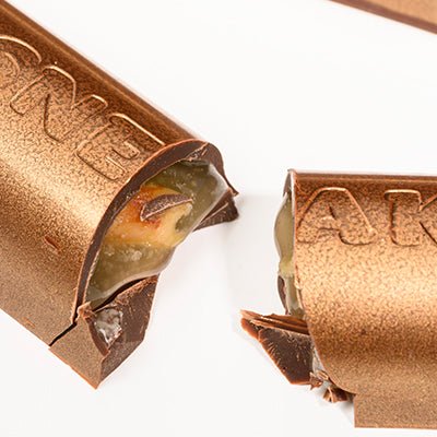 Sneaky (80g) - VeganChocolateCompany